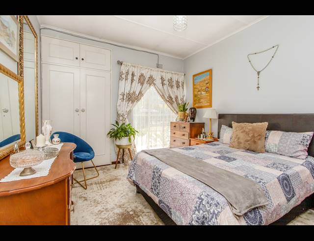4 BEDROOM HOUSE FOR SALE IN BRYANSTON